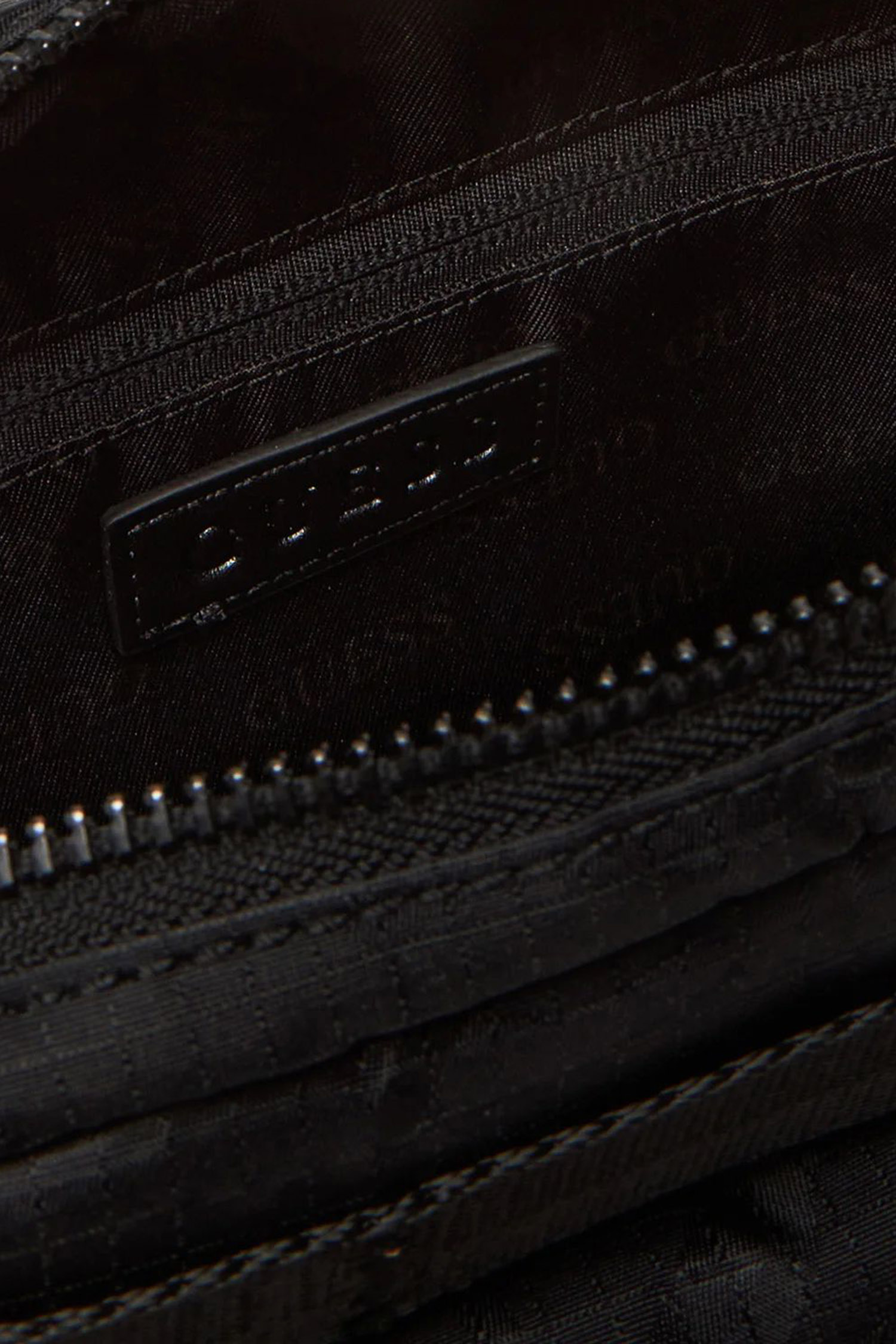 Чоловіча чорна поясна сумка Guess HMASNC.P5337;BLA