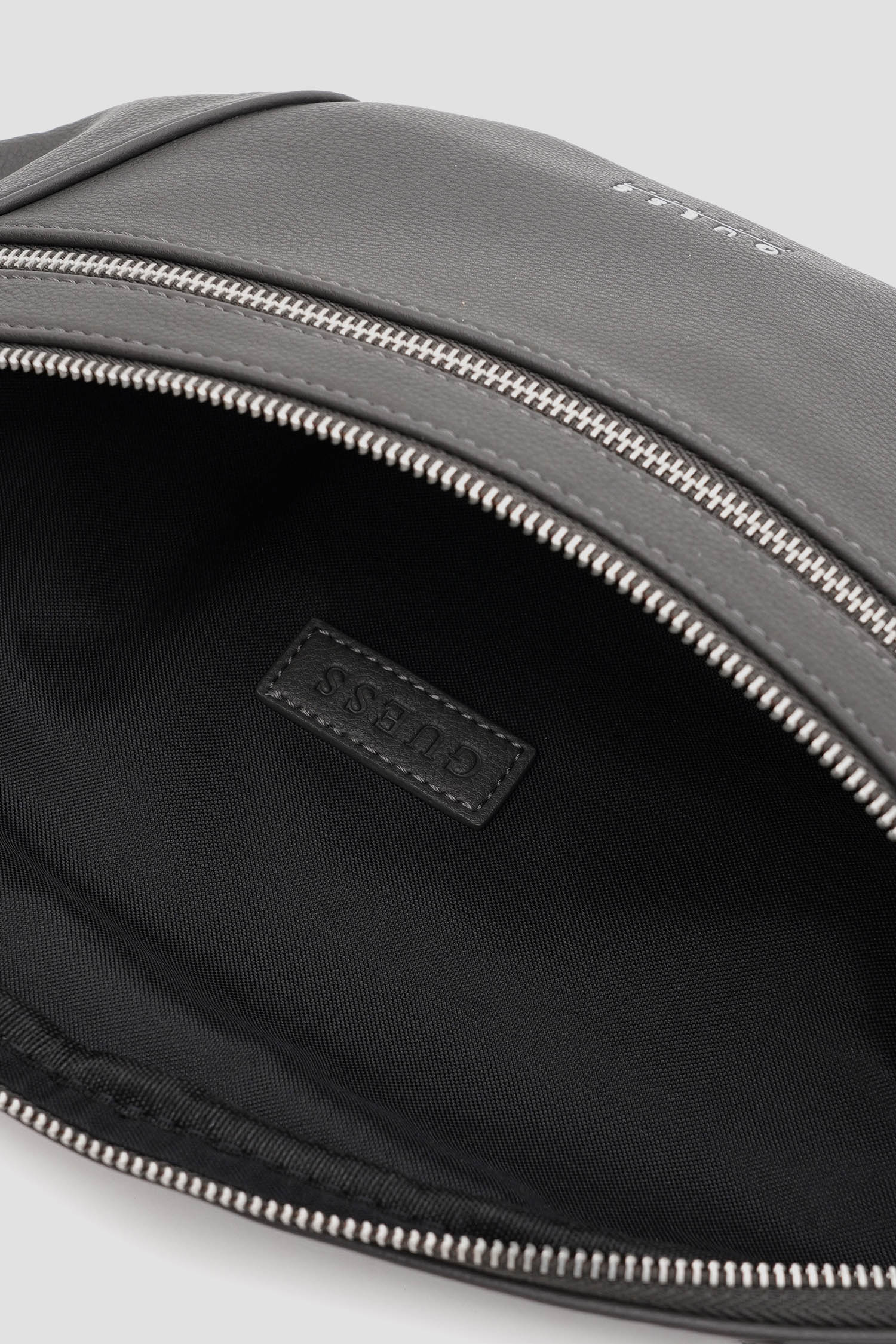 Мужская темно-серая поясная сумка Guess HMMETU.P4288;DGY