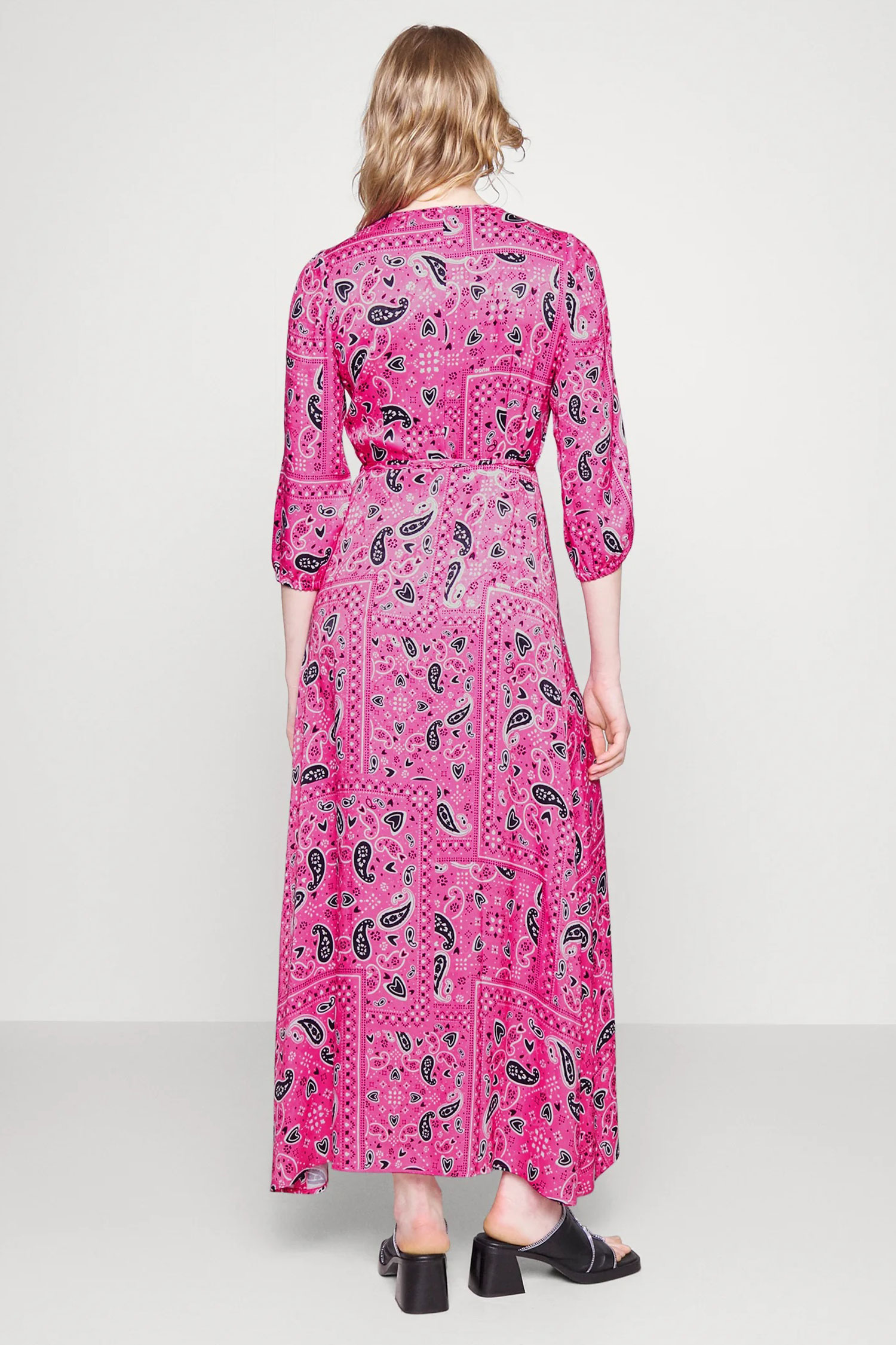 Женское розовое платье с узором HUGO 50489973;965