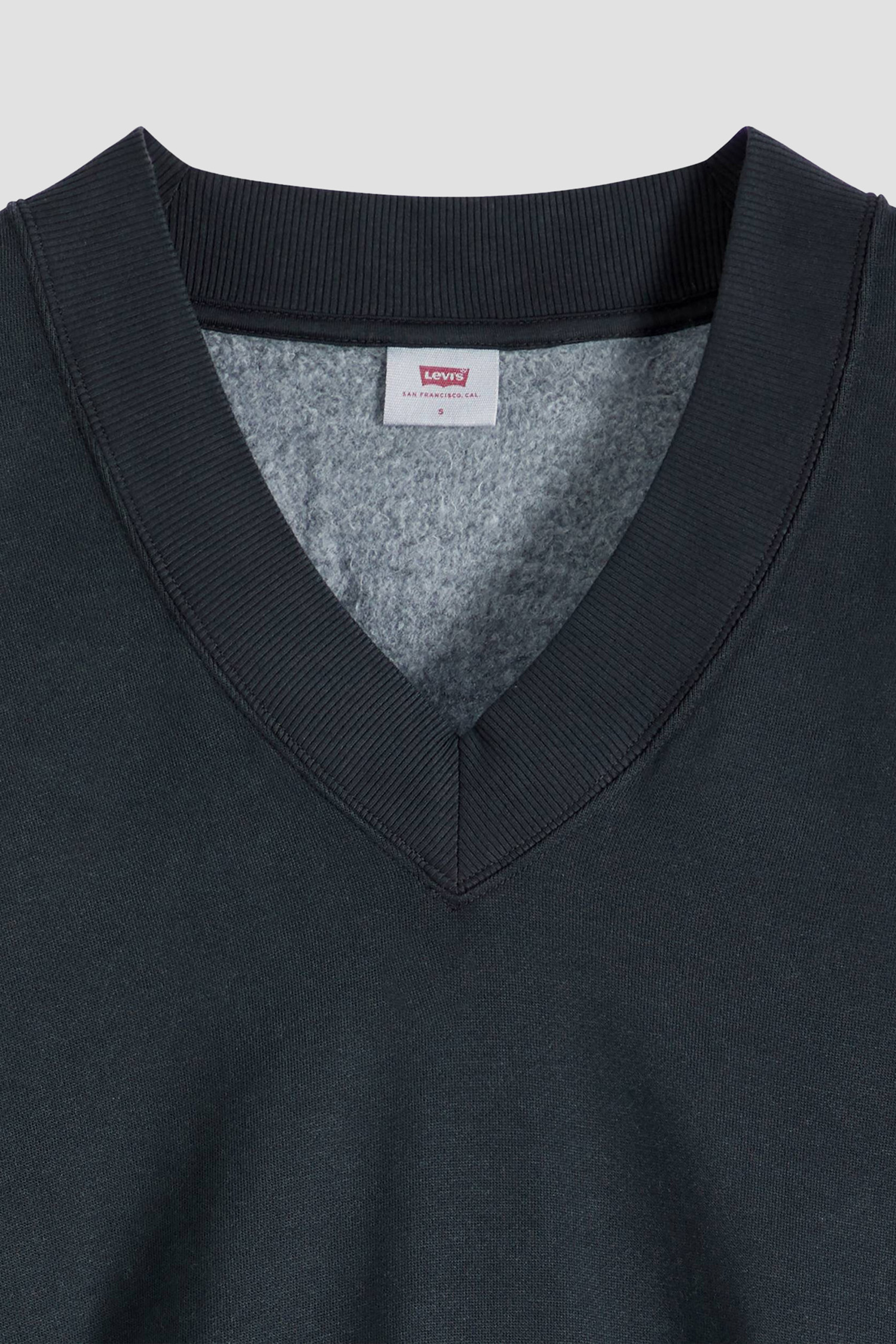 Женский черный свитшот Levi’s® 005IF;0006