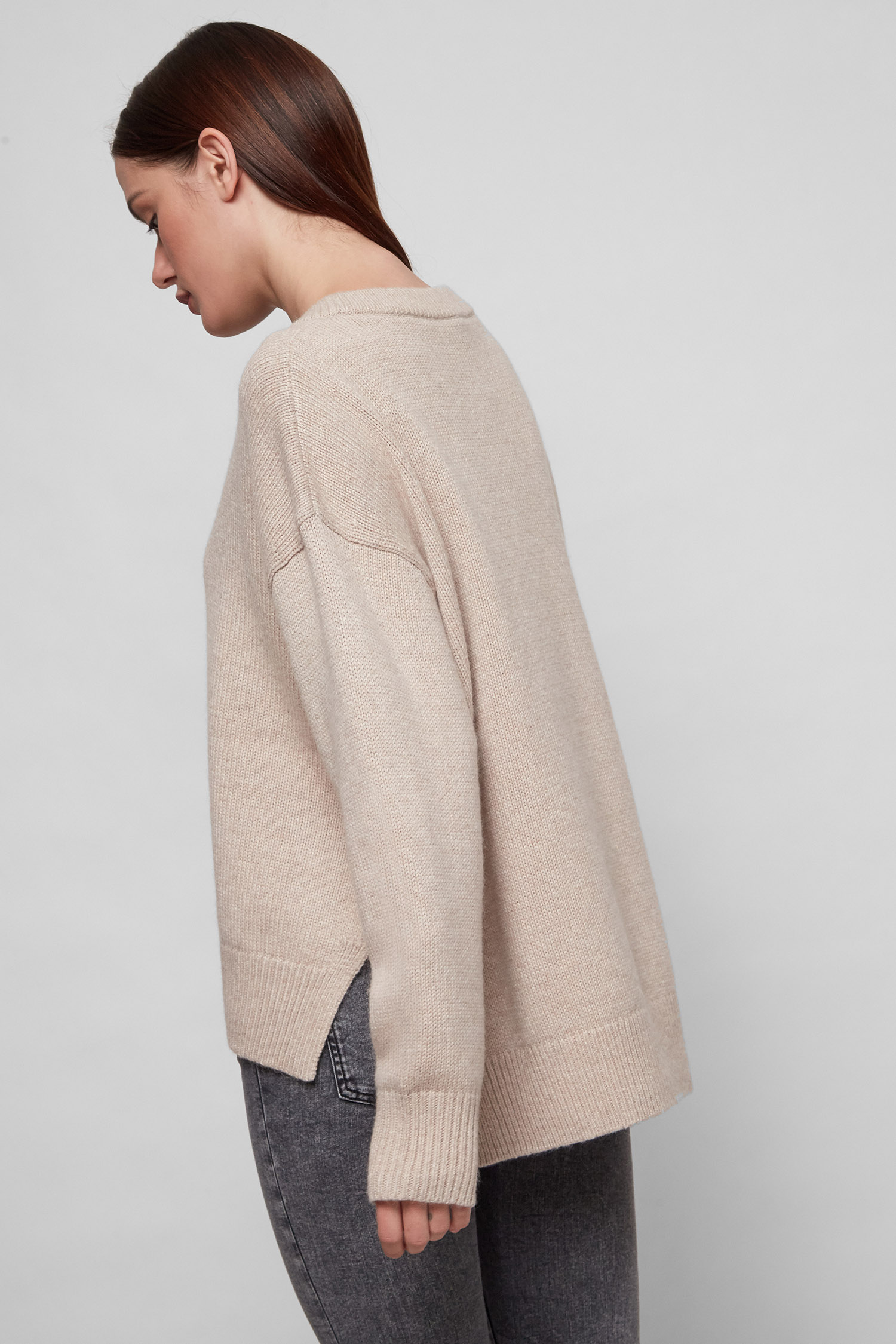 Жіночий бежевий светр HUGO 50458597;234