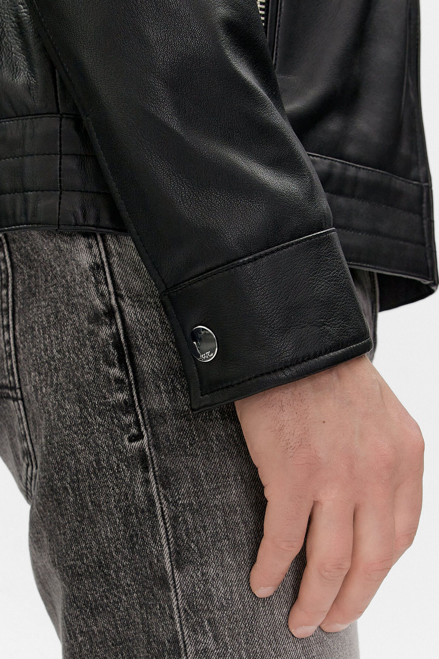 Мужская черная кожаная куртка Karl Lagerfeld 541422.555019;990