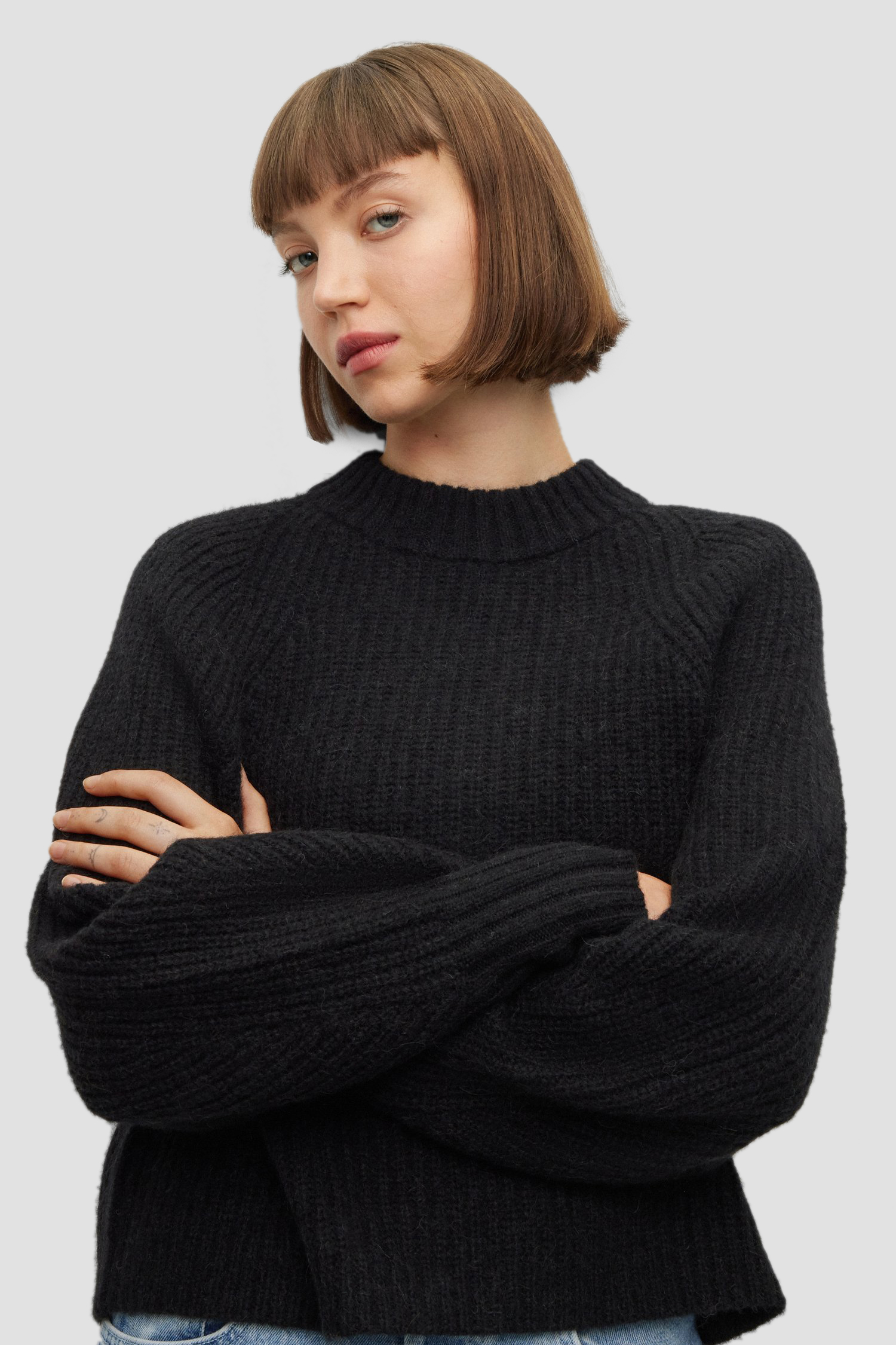 Женский черный шерстяной свитер HUGO 50477079;001