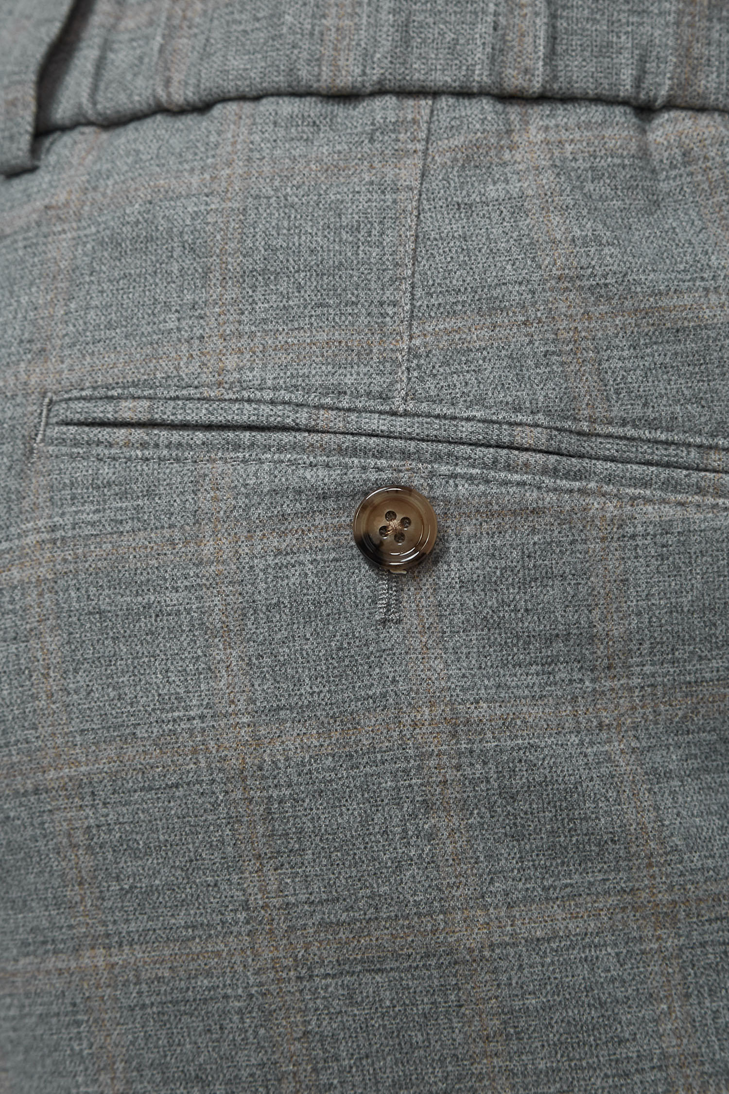 Мужские серые шерстяные брюки в клетку BOSS 50501867;041