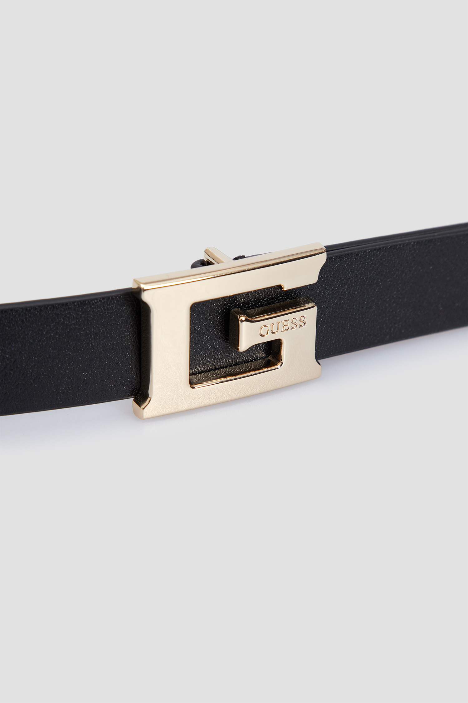 Жіночий чорний шкіряний ремінь Guess BW7825.LEA20;BLA