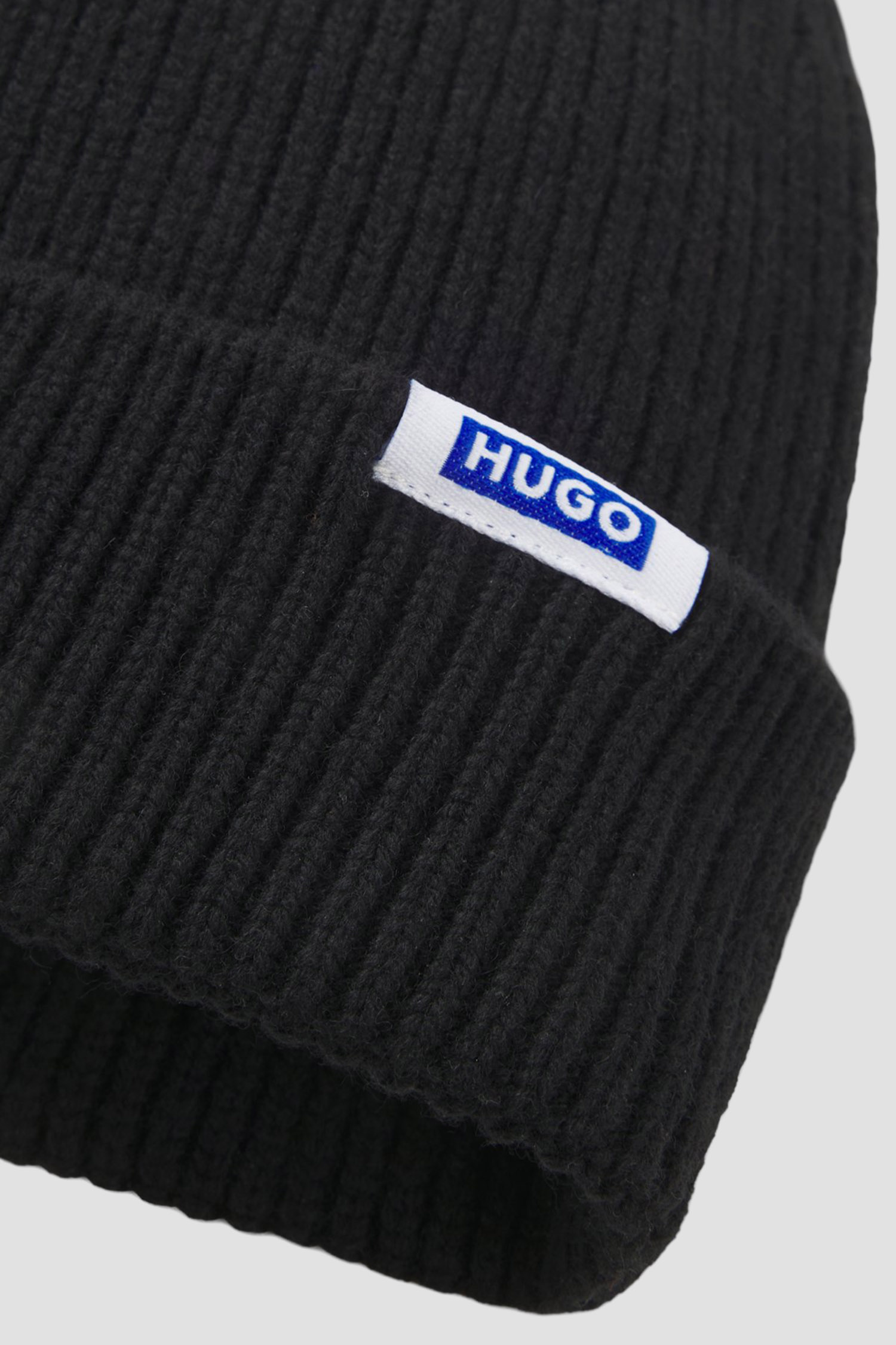 Чоловіча чорна шапка HUGO BLUE 50551371;001