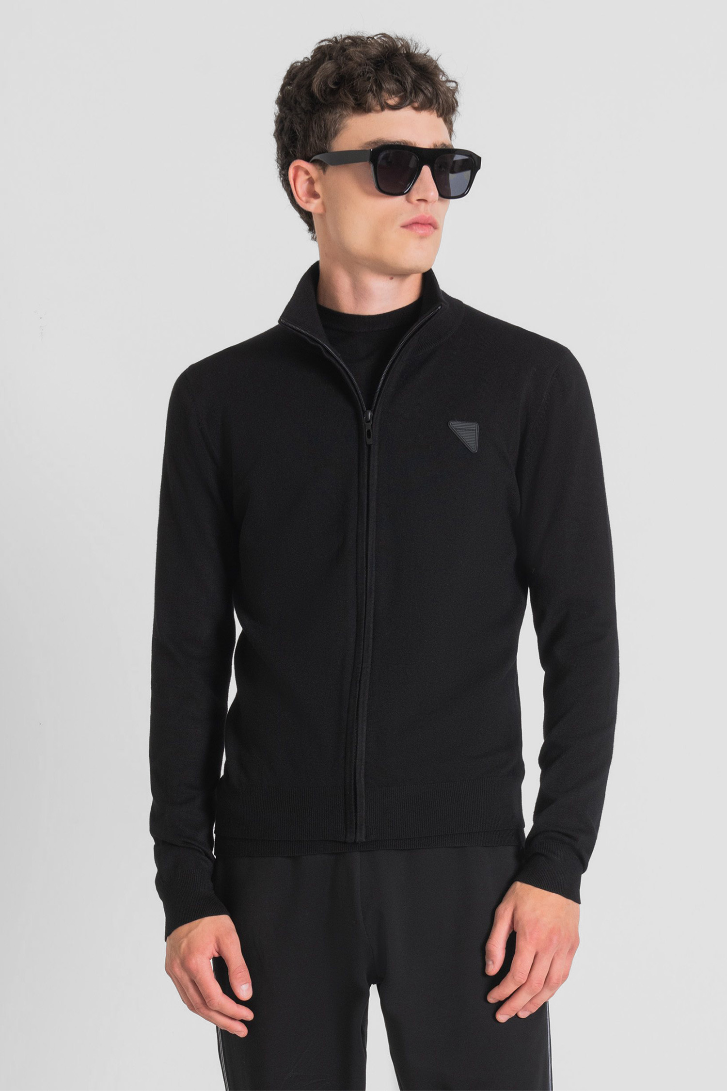 Мужской черный кардиган Antony Morato MMSW01364.YA500002;9000