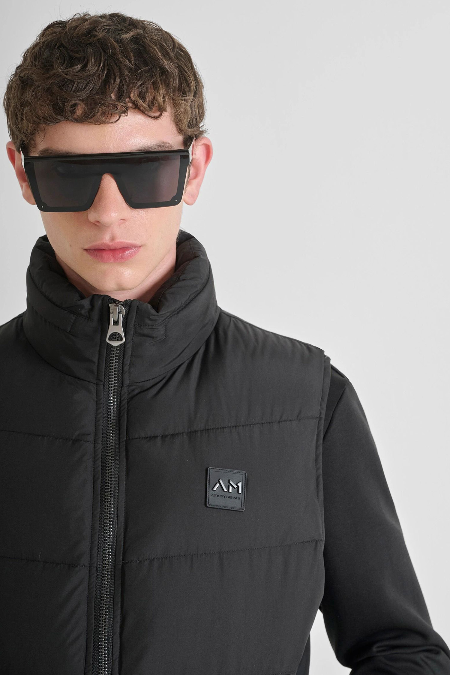 Мужской черный жилет Antony Morato MMCO00956.FA600243;9000