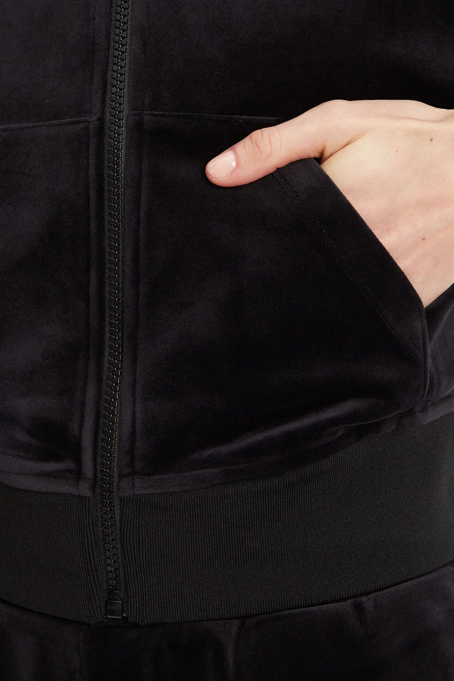 Жіноча чорна кофта на блискавці Guess V3BQ22.K0232;JBLK