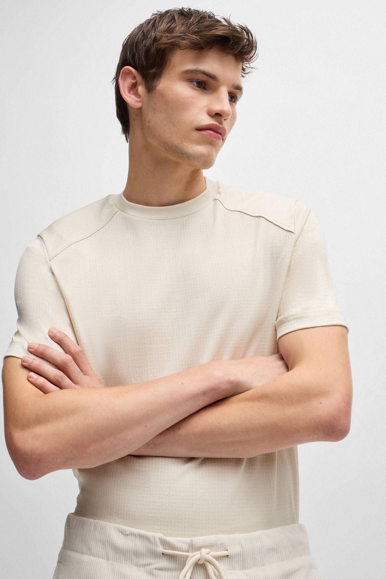 Мужская бежевая футболка BOSS 50520208;131