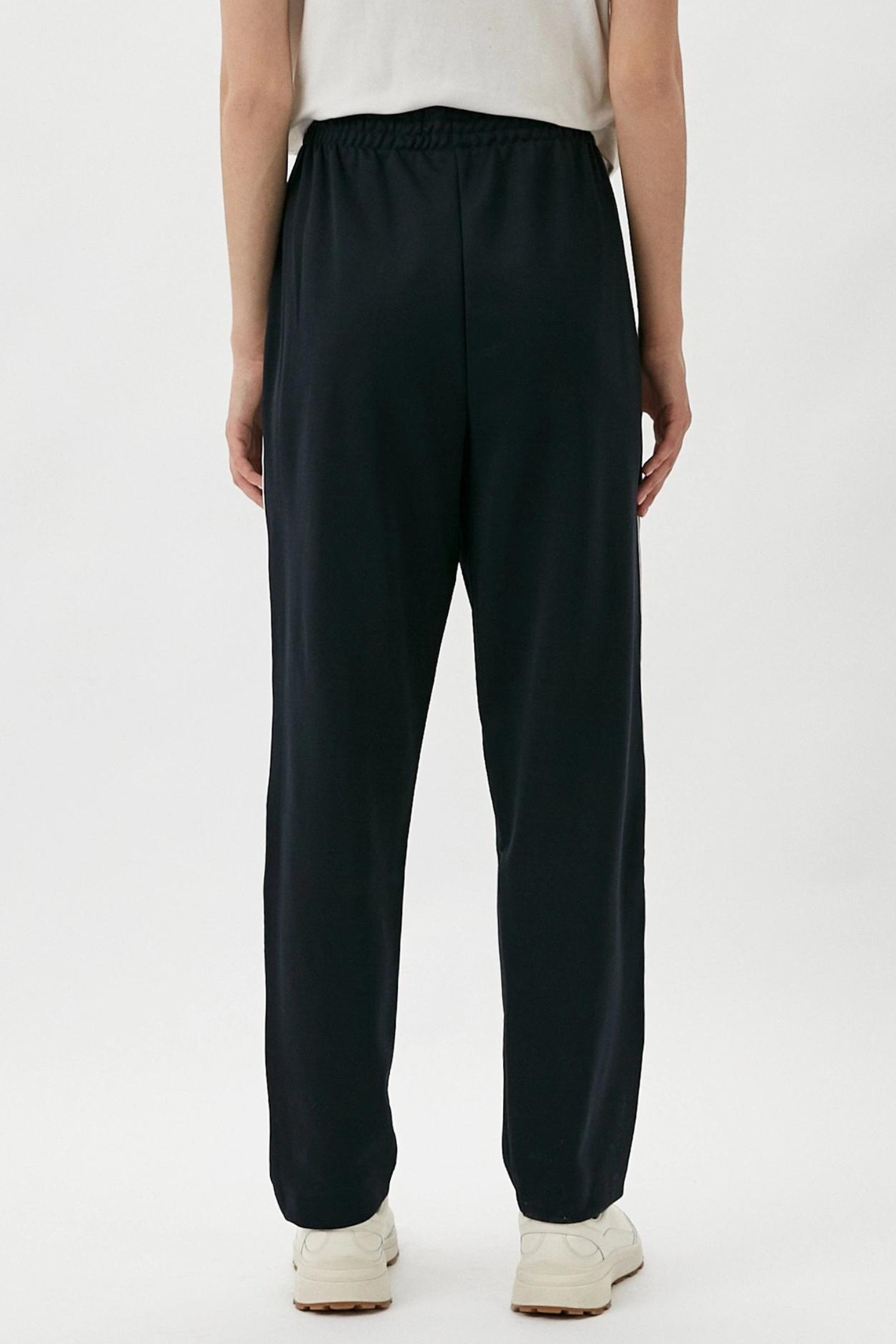 Женские темно-синие спортивные брюки HUGO 50521272;464