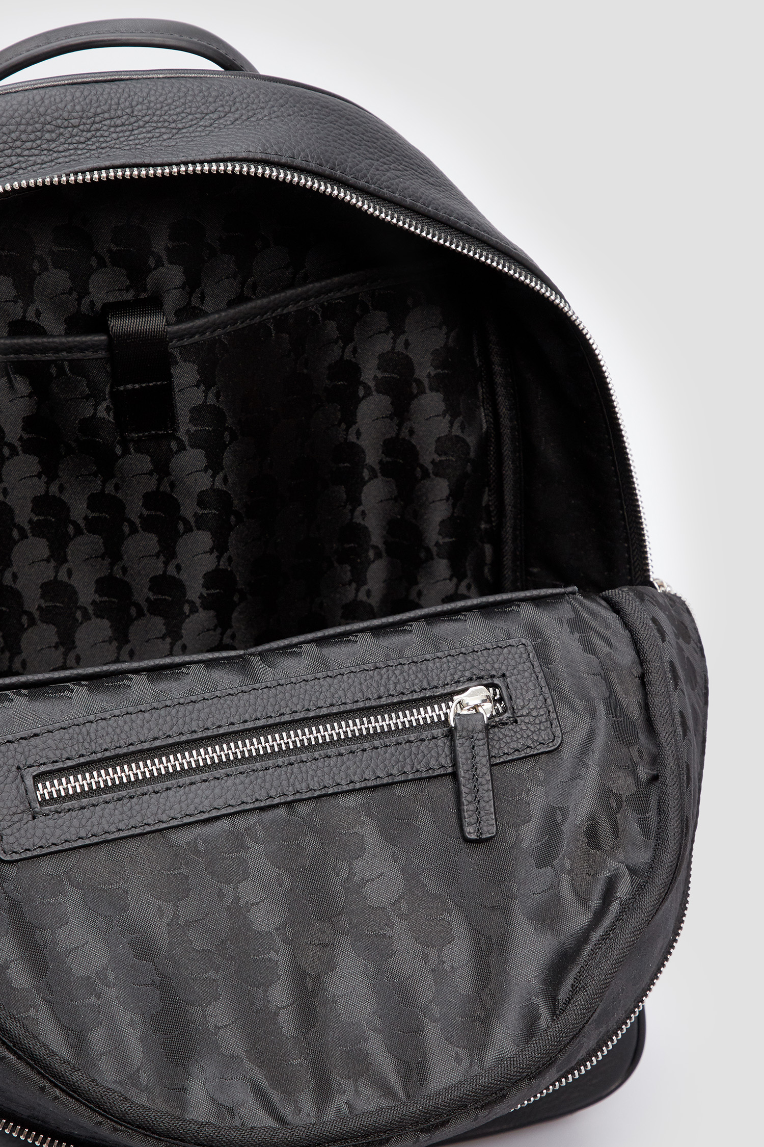 Чоловічий чорний шкіряний рюкзак Karl Lagerfeld 542451.815908;990