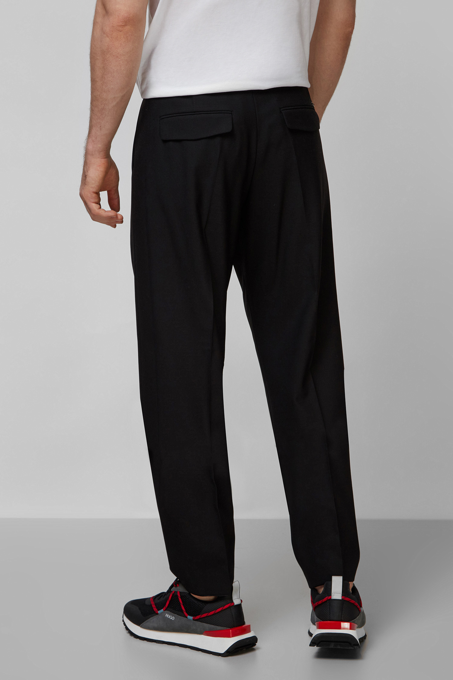 Мужские черные шерстяные брюки HUGO 50469730;001